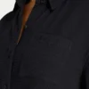 Camisa corta de resort para mujer – negra Camisa corta de resort para mujer – negra