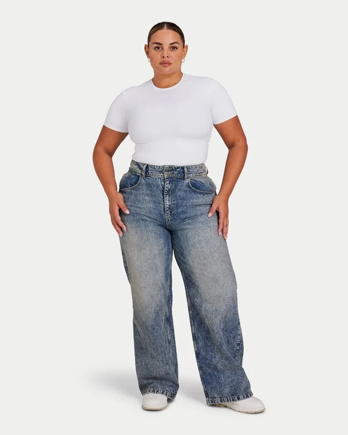 Camiseta básica para mujer – blanca Camiseta básica para mujer – blanca