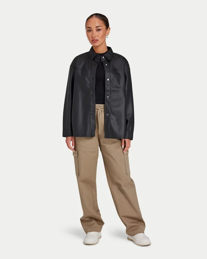 Camiseta básica para mujer – negra Camiseta básica para mujer – negra