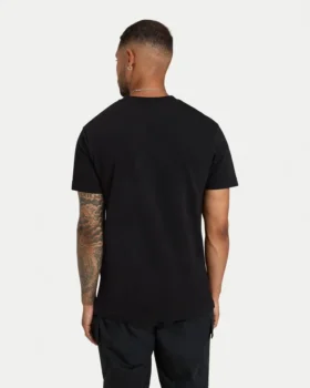 Camiseta de corte regular de la marca Mens Label