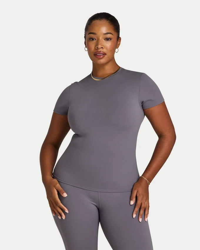 Camiseta Essential para mujer Camiseta Essential para mujer