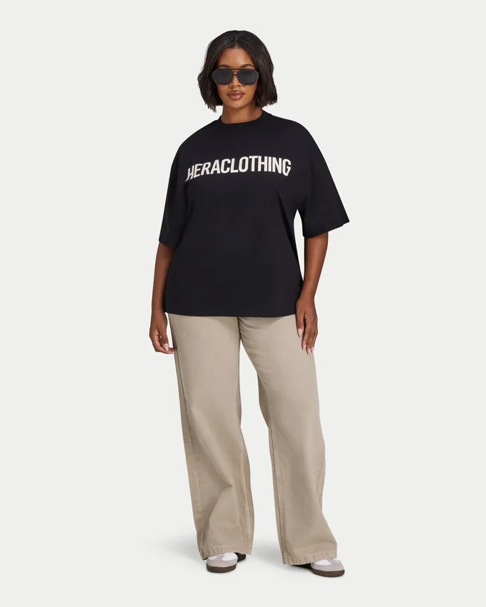 Camiseta oversize «Studio» para mujer Camiseta oversize «Studio» para mujer