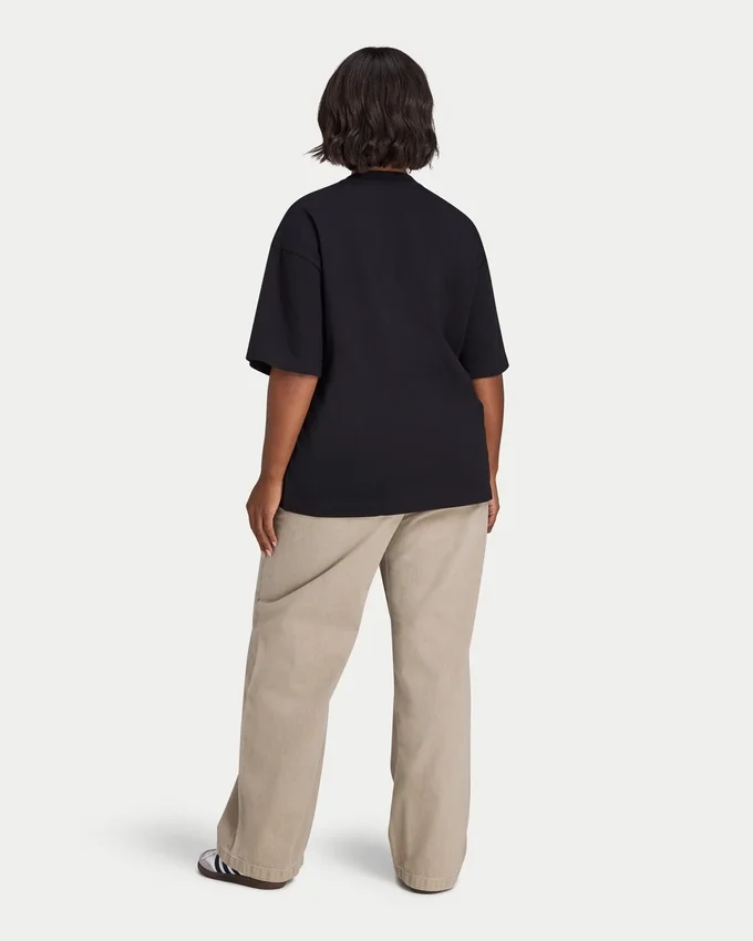 Camiseta oversize «Studio» para mujer Camiseta oversize «Studio» para mujer
