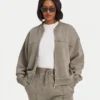 Chaqueta bomber lavada de la colección Signature para mujer