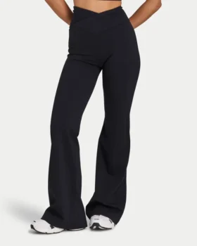 Leggings acampanados Essential para mujer