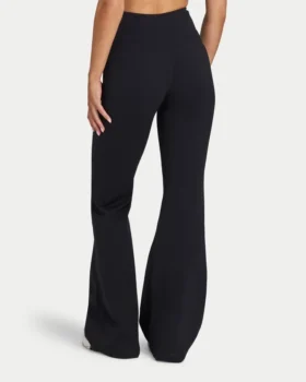 Leggings acampanados Essential para mujer