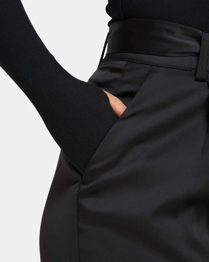 Pantalón cargo entallado para mujer Pantalón cargo entallado para mujer