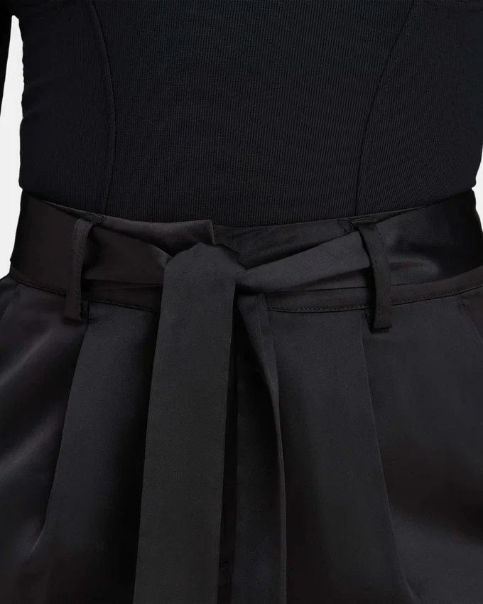 Pantalón cargo entallado para mujer Pantalón cargo entallado para mujer