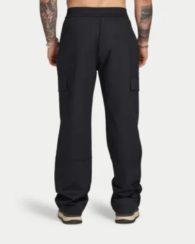 Pantalón cargo holgado y funcional para hombre