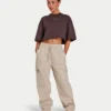 Pantalones cargo para mujer – color avena Pantalones cargo para mujer – color avena