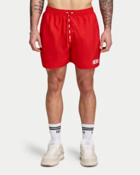 Pantalones cortos de hombre que cambian de color al contacto con el agua