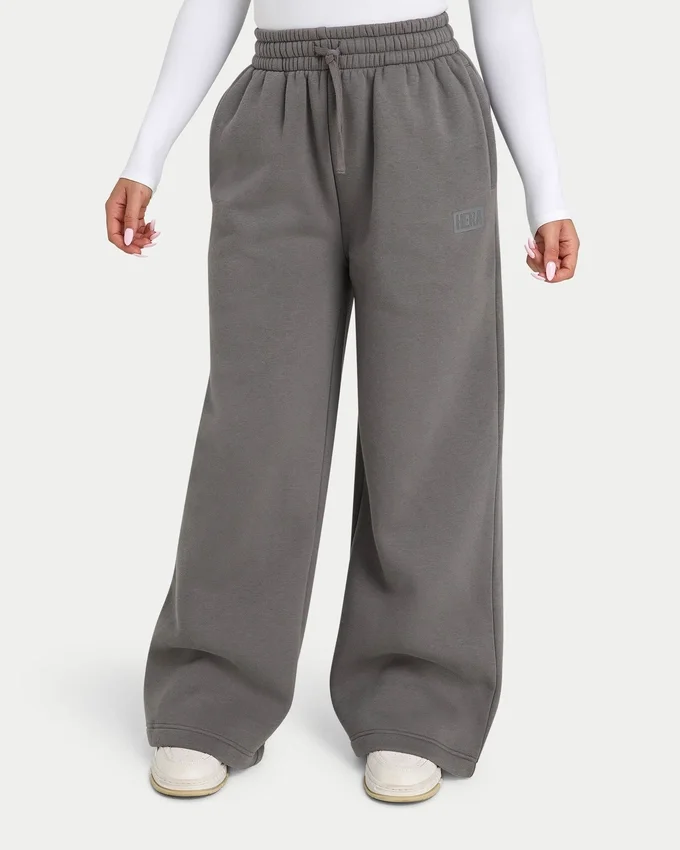 Pantalones de chándal de mujer de corte ancho «Collective» – gris carbón Pantalones de chándal de mujer de corte ancho «Collective» – gris carbón