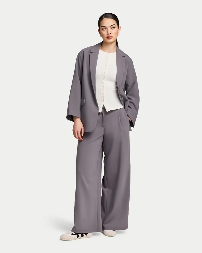 Parte de arriba con botones «Essentials» para mujer Parte de arriba con botones «Essentials» para mujer