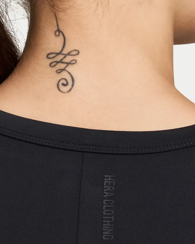 Parte de arriba con botones «Essentials» para mujer Parte de arriba con botones «Essentials» para mujer