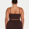 Partes de arriba básicas para mujer – marrón pizarra Partes de arriba básicas para mujer – marrón pizarra