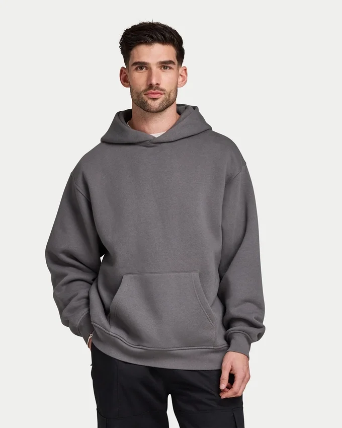 Sudadera con capucha oversize de hombre con estampado de grafitis Sudadera con capucha oversize de hombre con estampado de grafitis