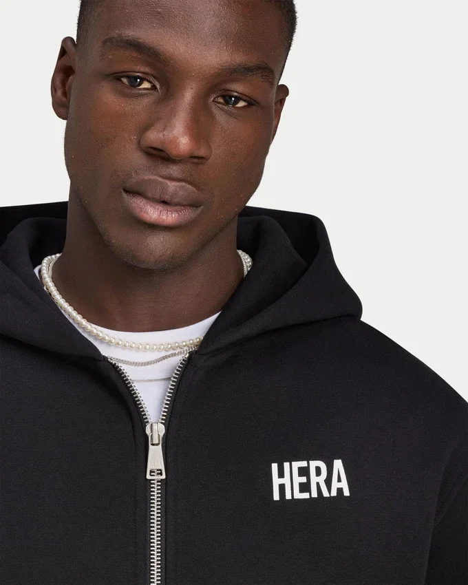 Sudadera con capucha y cremallera oversize, un básico para hombre Sudadera con capucha y cremallera oversize, un básico para hombre