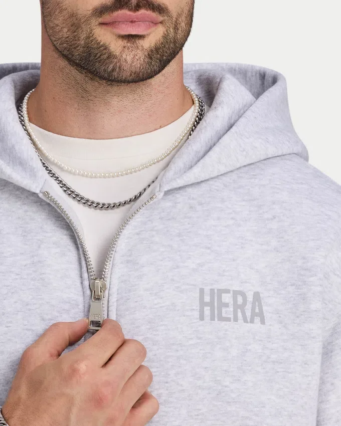 Sudadera con capucha y cremallera oversize, un básico para hombre Sudadera con capucha y cremallera oversize, un básico para hombre