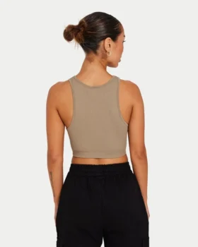 top corto racer de la coleccin base para mujer gris verdoso 2 280x350 - Top corto &laquo;Racer&raquo; de la colecci&oacute;n &laquo;Base&raquo; para mujer - gris verdoso