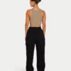 Top corto «Racer» de la colección «Base» para mujer – gris verdoso Top corto «Racer» de la colección «Base» para mujer – gris verdoso