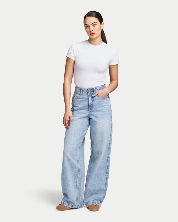 Vaqueros anchos para mujer – azul claro Vaqueros anchos para mujer – azul claro