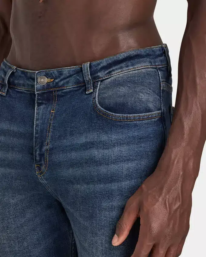Vaqueros de corte ajustado para hombre – azul oscuro Vaqueros de corte ajustado para hombre – azul oscuro