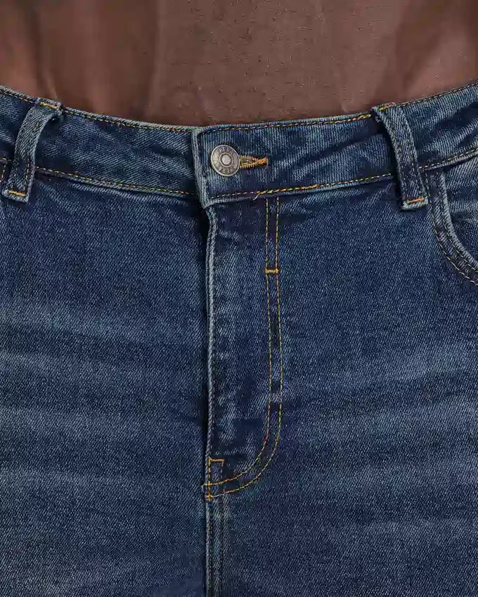 Vaqueros de corte ajustado para hombre – azul oscuro Vaqueros de corte ajustado para hombre – azul oscuro
