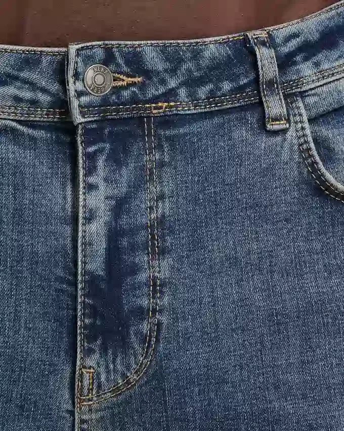 Vaqueros de corte holgado de Denim para hombre – lavado medio Vaqueros de corte holgado de Denim para hombre – lavado medio