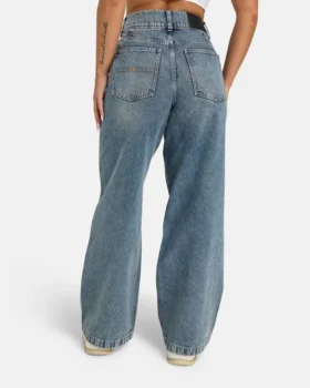 Vaqueros de pierna ancha de Denim – lavado medio