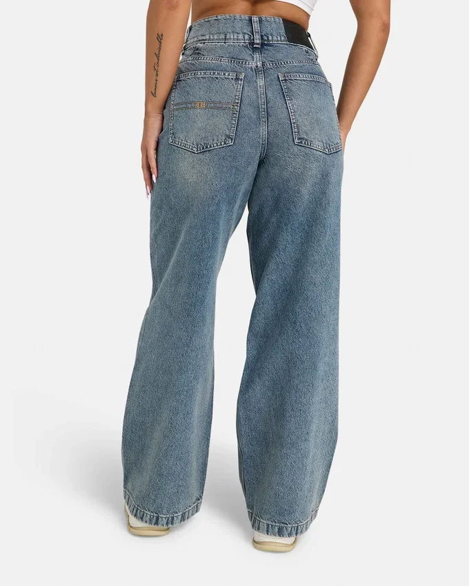 Vaqueros de pierna ancha de Denim – lavado medio Vaqueros de pierna ancha de Denim – lavado medio