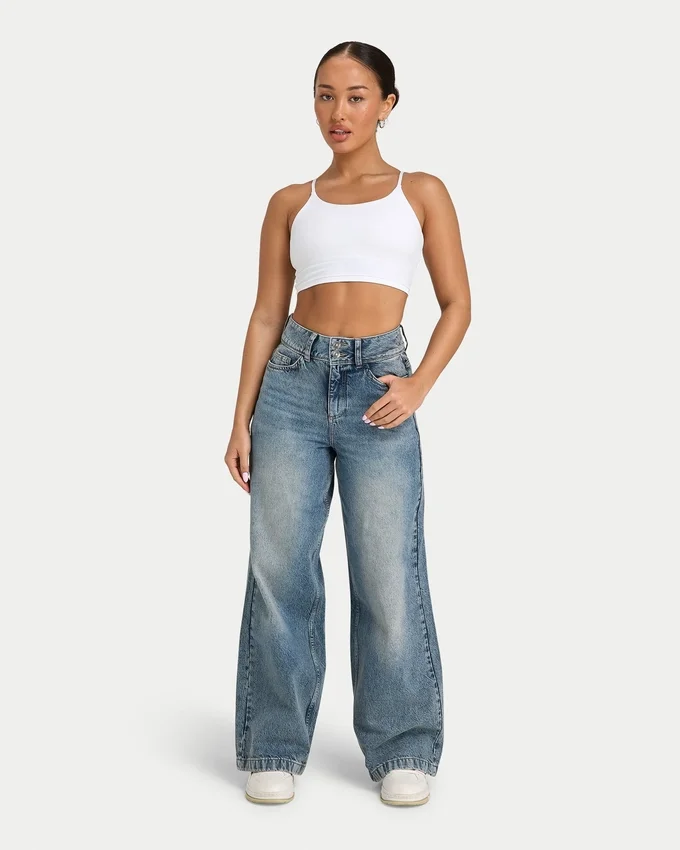 Vaqueros de pierna ancha de Denim – lavado medio Vaqueros de pierna ancha de Denim – lavado medio